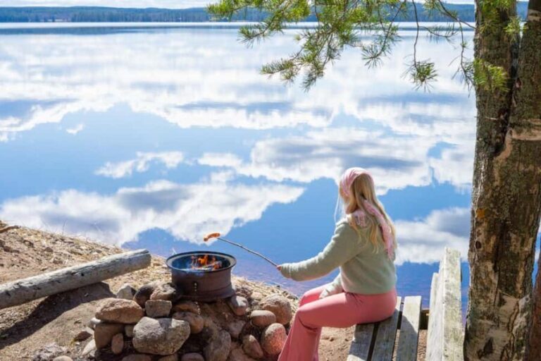 Saarijärvi: Scenic Lakeside Forest Walk with Campfire Food - Who Will Love This Experience?