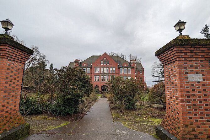 Salem Oregon Scavenger Hunt Walking Tour and Game - Practical Details & Tips