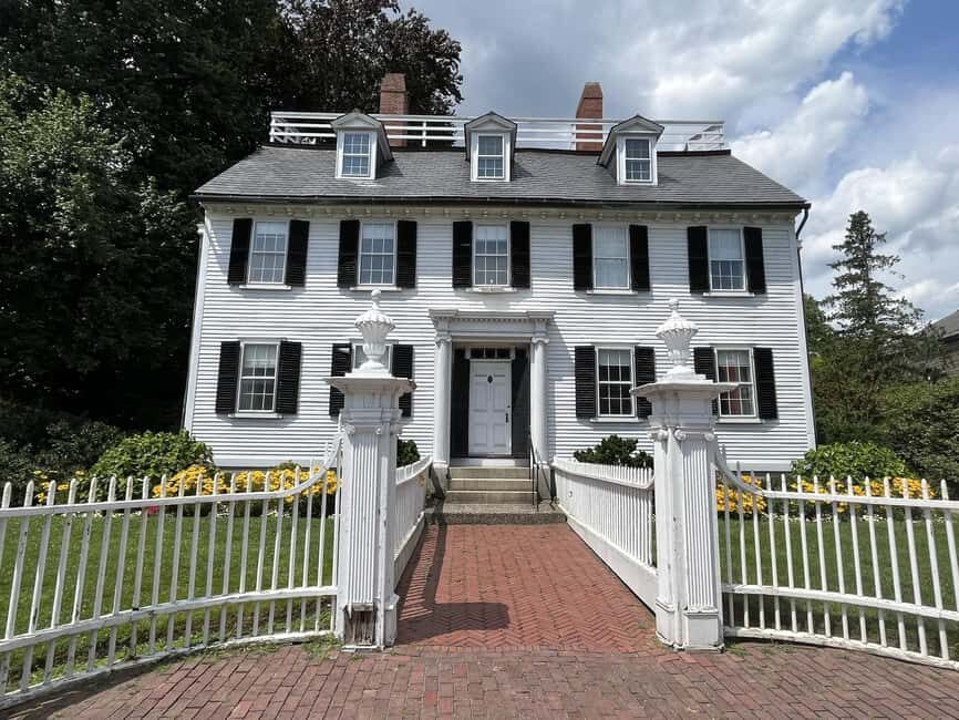 Salem Witch Tour from Boston by Train - Walking Tour Highlights: Walking Through Salem’s Past