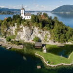 Salzburg  A City of History, Hallstatt  A Place of Legends - The Transport and Group Size