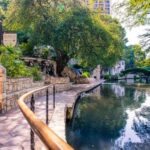 San Antonio Premium City Tour with Alamo & River Walk Cruise - The Guide Experience: Knowledge, Humor, and Local Insights