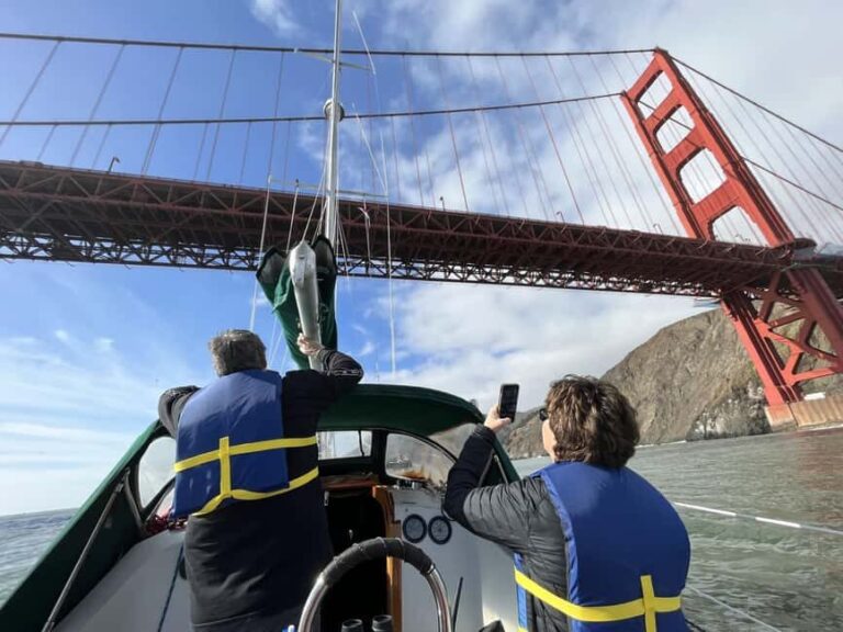 SAN FRANCISCO: (2hr) PRIVATE Sailing Experience 6 Guests - In-Depth Look at the Experience