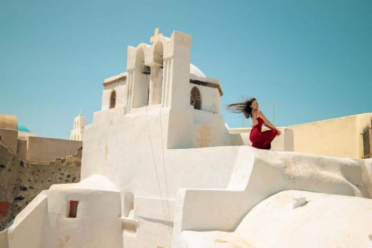 Santorini: 1H Pyrgos Village Cinematic Photoshoot Experience - Who is this experience perfect for?