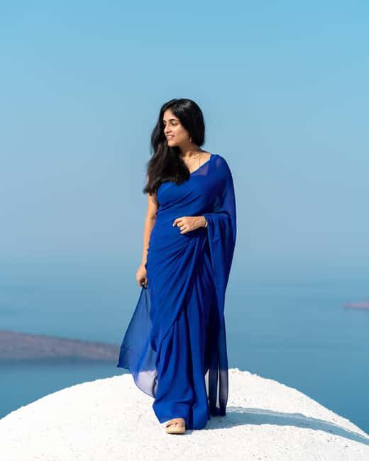 Santorini: 45-minute Photoshoot in Oia - The Itinerary Breakdown