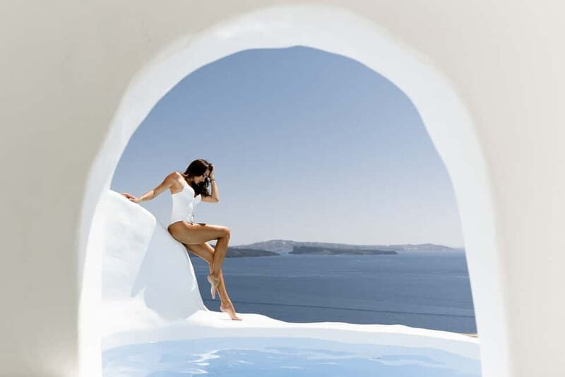 Santorini: Casual Photoshoot by Flying Dress Photo © - Who Is This Tour Best For?