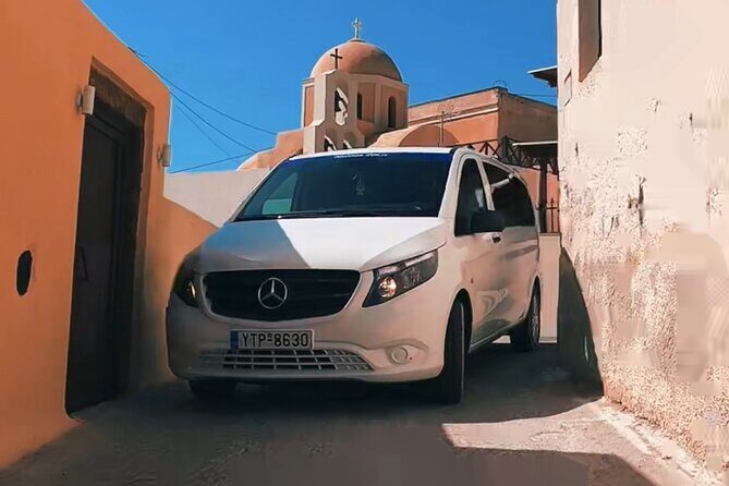 Santorini Elegance:Premium Transfer Services for Airport and Port - What You Can Expect from the Service