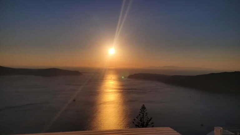 Santorini: Wine Tour Experience with Sunset Dinner - Who Is This Tour Best For?