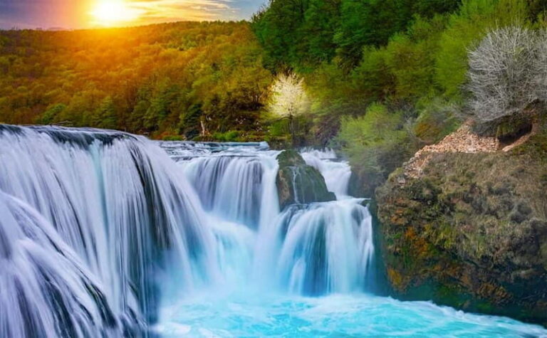 Sarajevo: Day Trip to Strbacki Buk, Jajce, Waterfalls Tour - What You’ll Love About This Tour