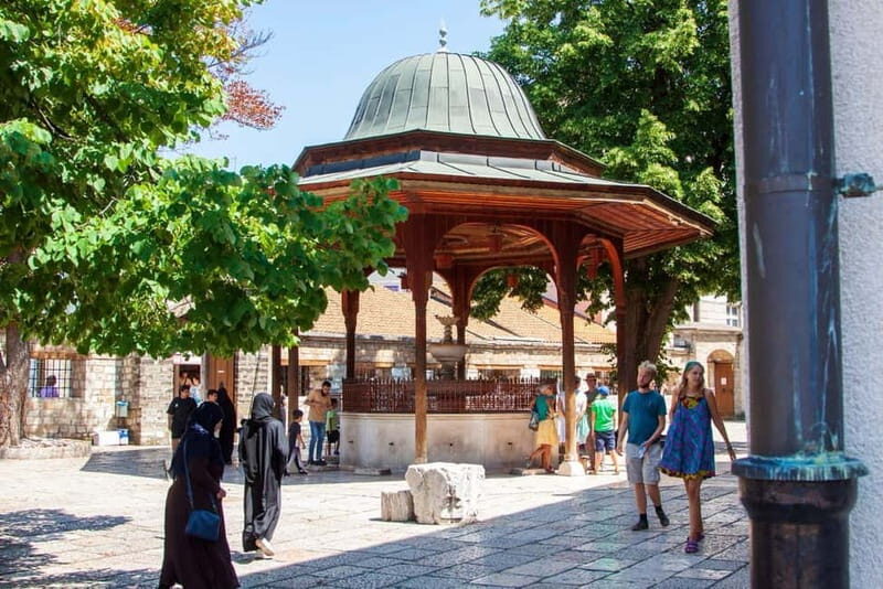 Sarajevo Old Town: Bosnian Ethnic Food & Coffee Walking Tour - What You Can Expect From the Tour