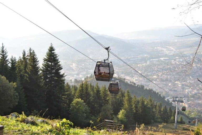 Sarajevo: Old Town & Fortress Tour & Trebevic Cable Car Ride - The Breakdown of the Sarajevo Tour Experience