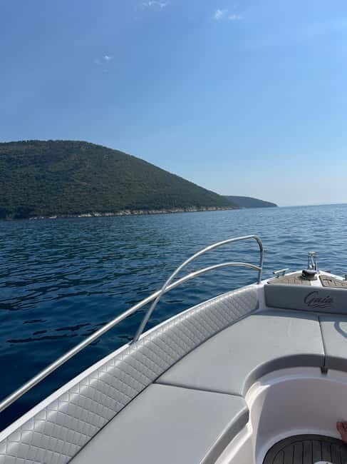 Saranda:Kroreza Bay with snorkelling,&umbrellas - What to Expect on the Boat