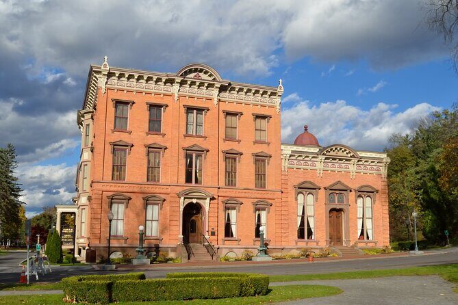 Saratoga Springs Historic Smartphone Guided Audio Walking Tour - Practical Details and What to Expect