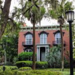 Savannah: Historic Districts & Bonaventure Private Tour - Inside Savannah’s Iconic Landmarks