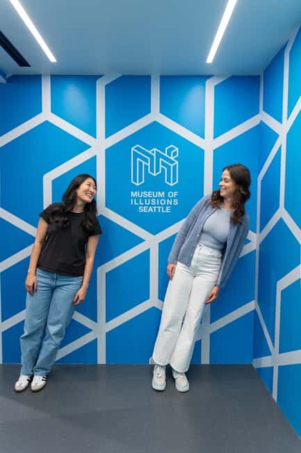 Seattle: Museum of Illusions Entry Ticket - Practical Tips for Visiting