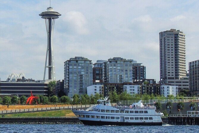 Seattle Small Group Walking Tour with Space Needle Admission - Detailed Breakdown of the Itinerary