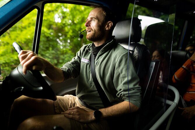 Secret Cotswolds Tour from Stratford-on-Avon or Moreton-in-Marsh - Transport and Group Dynamic