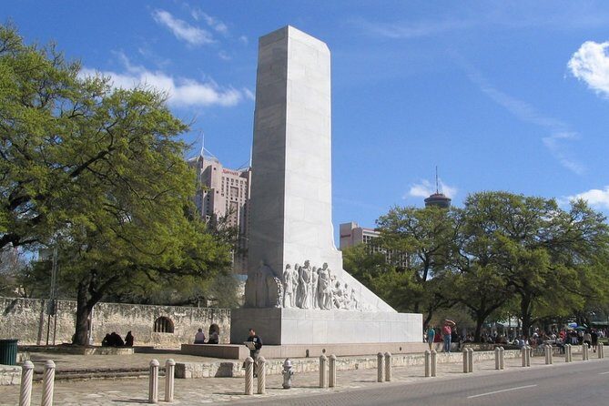 Self-Guided Scavenger Hunt: The Spirits Of San Antonio - Who Will Love This?