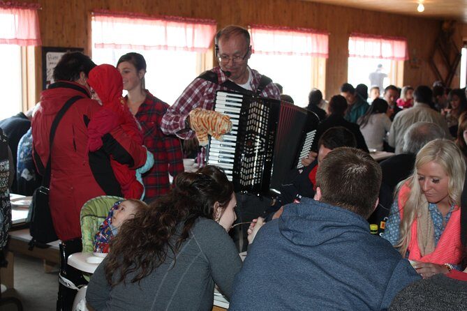 Shuttle from Quebec City to Sugar Shack / Navette Cabane a Sucre - Introduction: What to Expect from This Shuttle Service