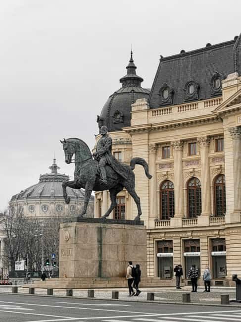 Small group Hop-on Hop-off Bucharest City Tour by minivan - Who Is This Tour Best For?