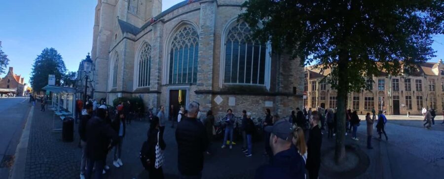 Small-Group Tour of Bruges with a local. Free Praline - Exploring the Itinerary in Detail