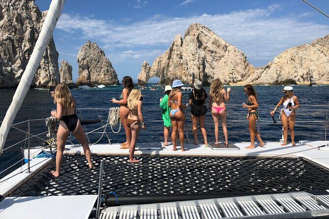 Snorkel, Boat Tour, Open Bar & Lunch! - Practical Details and Group Dynamics