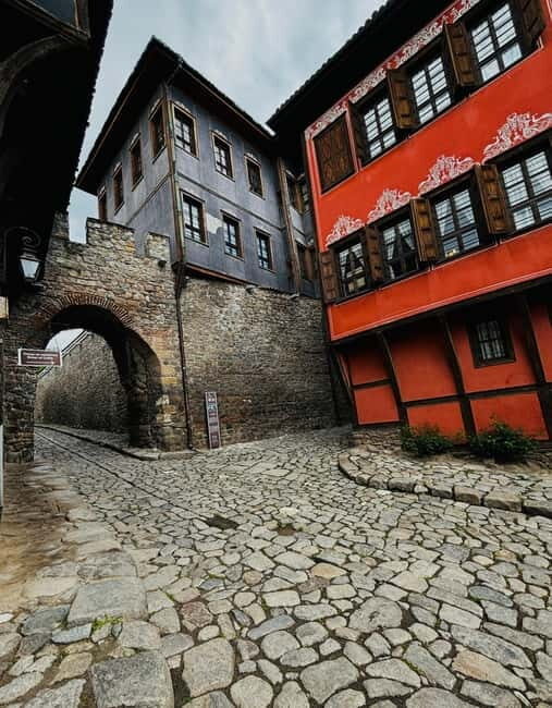 Sofia to Plovdiv Day Trip Small Group Guided Tour - Exploring Plovdivs Old Town