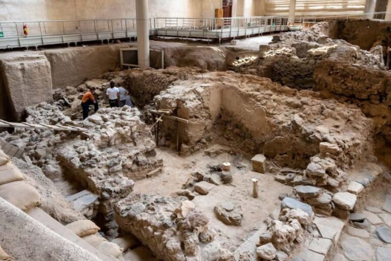 Southern Santorini: Sightseeing Tour of Villages & Beaches - Why This Tour Offers Good Value