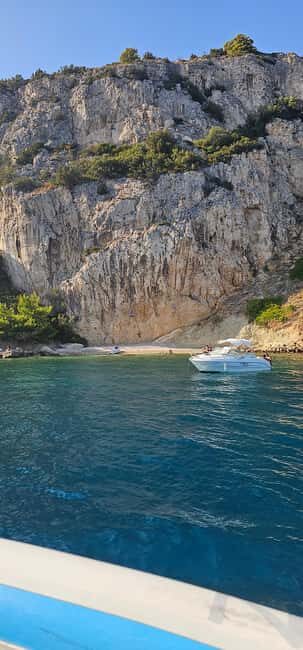 Split: Private Blue Lagoon, Shipwreck, & Bays Boat Tour - Who Is This Tour Best For?