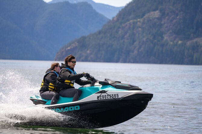 Squamish Yamaha Waverunner VX Deluxe Jet Ski Rental - Meeting Point and Duration