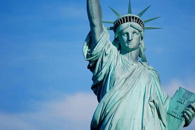 Statue of Liberty and Wall Street Highlights Tour in New York - Who Is This Tour Best For?