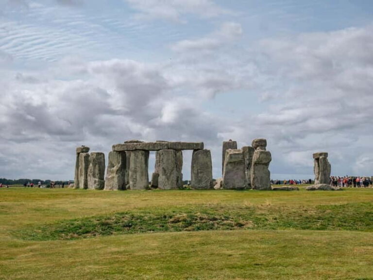 Stonehenge: Shared Half-Day Tour from Bath for 2-8 Guests - What Makes This Tour Stand Out?