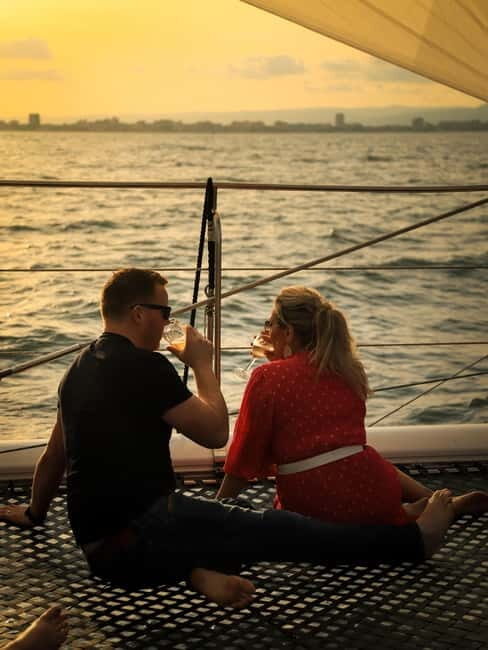 Sunny Beach: Sunset Catamaran Cruise with Dinner & Prosecco - Why This Tour Works Well