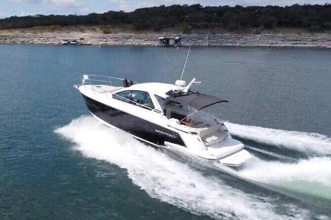 Sunset Yacht Charter Experience on Lake Travis - An In-Depth Look at the Sunset Yacht Charter Experience