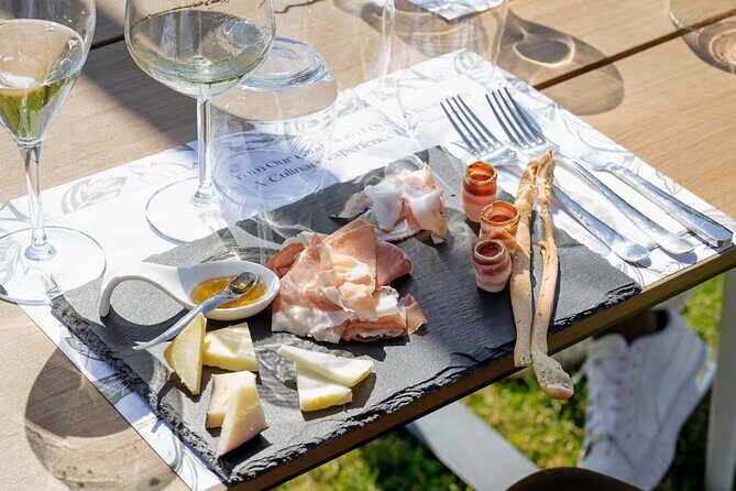 Superior Wine Tasting with Lunch on the slopes of Mt. Vesuvius - The Wine Tasting Experience