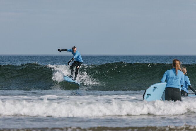 Surfing Class in Cullen Bay - The Itinerary in Detail