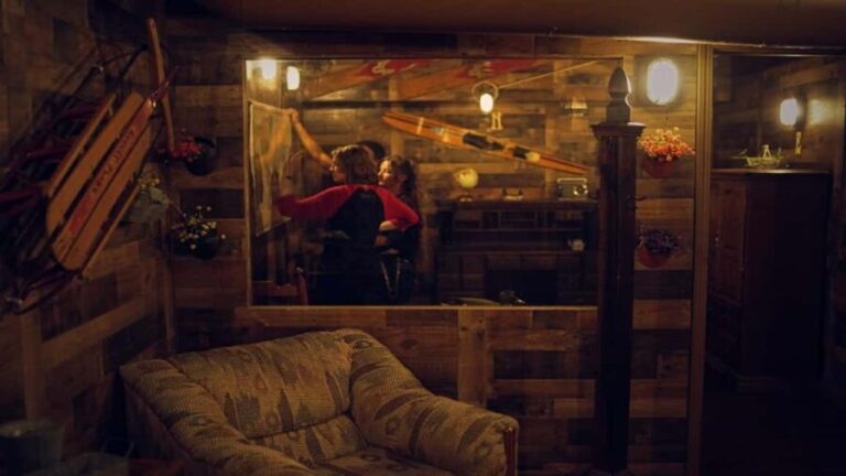 Tacoma: The Vanishing Historian: A Mystery Adventure - The Setting and Experience