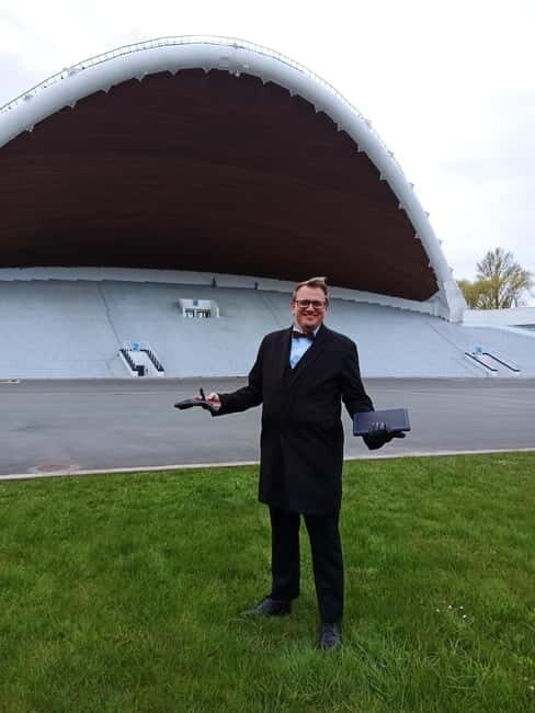 Tallinn singing grounds: story of bees that broke the empire - What to Expect on the Tour