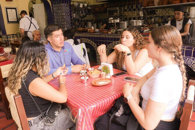 Tapatío Bites Street Food Crawl in Guadalajara - Detailed Breakdown of the Itinerary