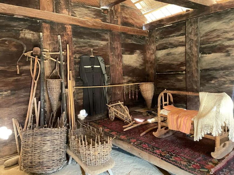 Tbilisi: Elegance of Traditional Architecture & Turtle Lake - The Practicalities