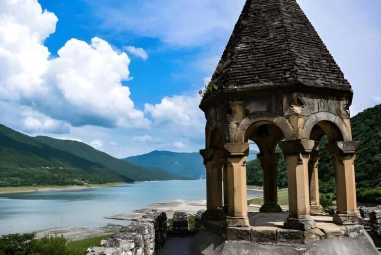 Tbilisi: Kazbegi Ananuri Zhinvali Gudauri Tour and Drop off - The Itinerary: A Full Day of Exploration