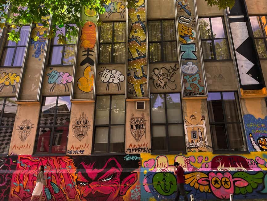 Tbilisi: Left and Right Banks of City - Culture & Local Life - The Sum Up