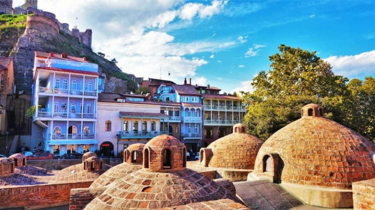 Tbilisi: Private Old City Walking Tour with Wine Tasting - What to Expect from the Tour