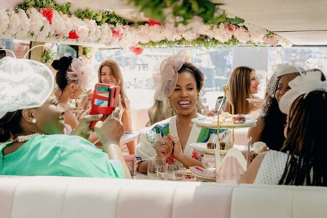 Tea Around Town: Chicago Tea Experience & City Sights - Who Is This Tour Best Suited For?  