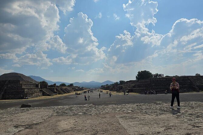 Teotihuacan and Basilica Guadalupe Private Car Tour - Why Choose This Tour?