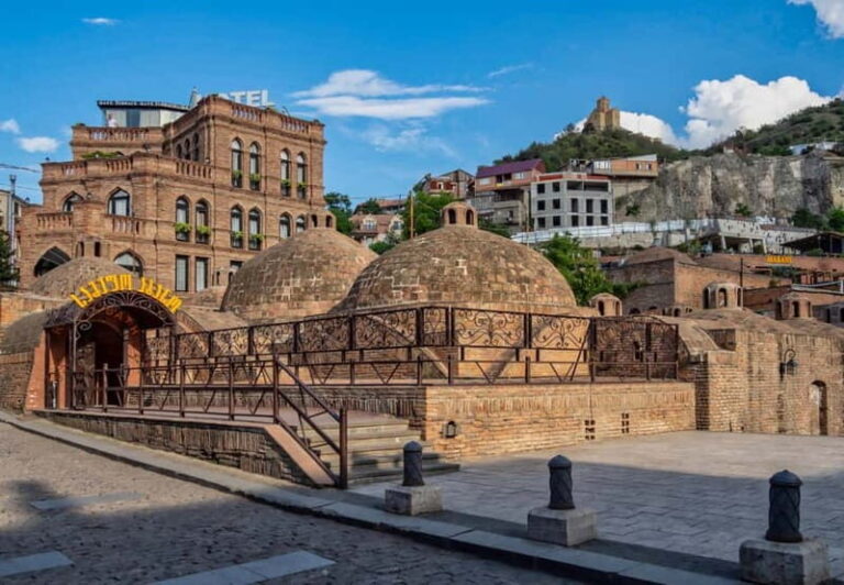 The Heart of Tbilisi: Walking Tour of Top Landmarks - What You Can Expect