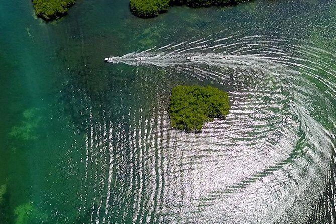 The most EXTREME SPEEDBOAT TOUR in Cancun. Includes Snorkel and Tour Guide - Exploring the Experience in Detail