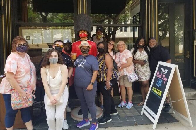 The Southern History of Savannah Walking tour - Practical Details: Timing, Group Size, and Accessibility