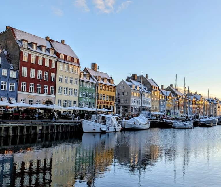 The waterfront - Guided tour of Copenhagen along the waterfront in French - Who Should Book This Tour?