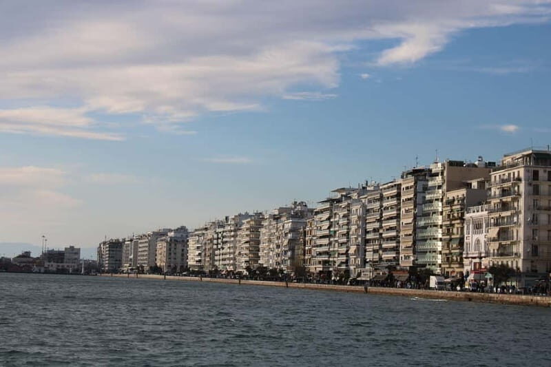 Thessaloniki: Walking Tour with a Local Guide - The Experience: A Balancing Act of Sightseeing and Stories