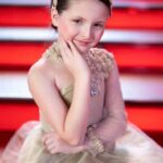 Times Square VIP Photoshoot on the Iconic Red Stairs - The Details That Make It Special